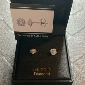 NWT 14k Gold Diamond Earrings Certificate of Authenticity Avg Color I I1 I2 .25
